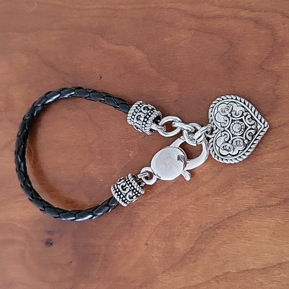 NINA RICCI BLACK LEATHER WITH SILVER TONE HEART CHARM BRACELET